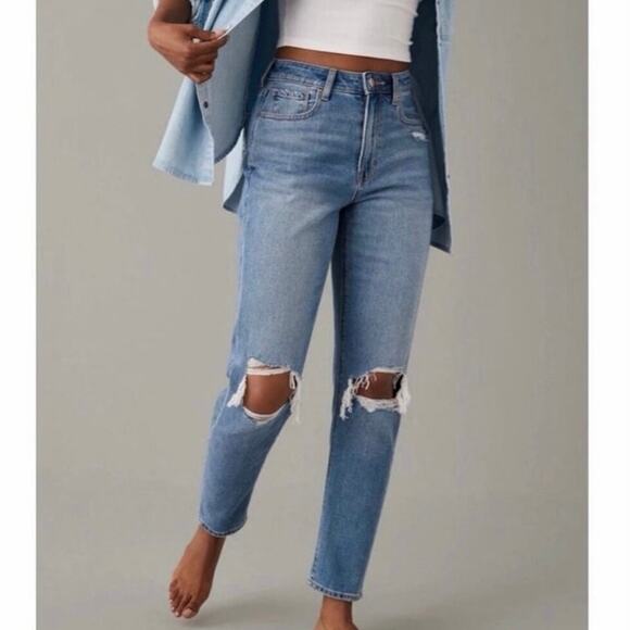 American Eagle Outfitters Denim - American Eagle Mom Jean Distressed Ripped Medium Wash Jeans Size 6